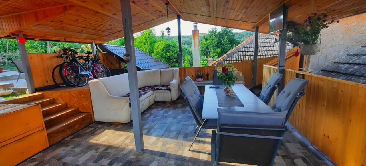شقة Casa Anna&Criss Orşova المظهر الخارجي الصورة